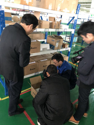 郑州市局对第一、二类医疗器械生产企业开展飞行检查